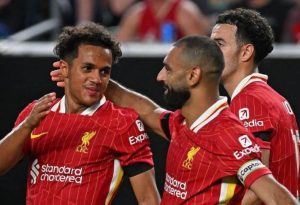 ليفربول يتفوق على يوكوهاما بثلاثية في مباراة ودية