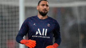 الدوري الإنجليزي يستقبل حارس مرمى شهير في صفقة مميزة