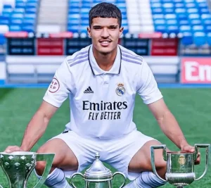 يوسف لخديم يتحدث عن امكانية العودة الى ريال مدريد