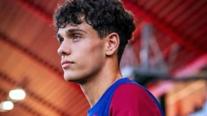 هيكتور فورت يرحل عن برشلونة معارا إلى إلتشي حتى نهاية الموسم
