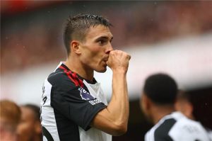 اندية الدوري الانجليزي تتفاوض مع بالينها لتعزيز صفوفها