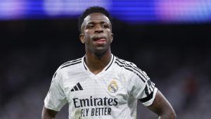 ريال مدريد يوقف مفاوضات تجديد عقد فينيسيوس وسط خلافات مالية