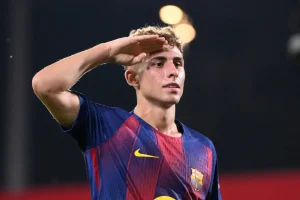 برشلونة يمنح فيرمين لوبيز 48 ساعة لحسم انتقاله إلى تشيلسي