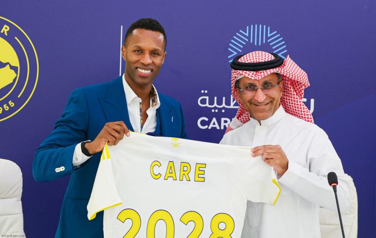 النصر يعزز شراكته مع «رعاية الطبية» بعقد يمتد لثلاث سنوات
