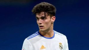 ريال مدريد يتطلع لاستقبال عشرة ملايين يورو من صفقة نجمه السابق مع نابولي