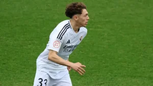بيتارش يواجه اختبارًا صعبًا مع ريال مدريد رغم تجديد عقده حتى 2030