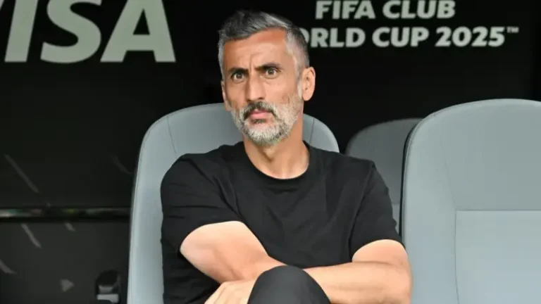 الأهلي يعلن رحيل المدرب الإسباني خوسيه ريبيرو بالتراضي