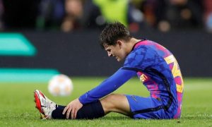 إصابة جافي تهدد مشاركته مع برشلونة أمام رايو فاليكانو في الدوري الإسباني