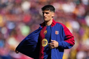 برشلونة يتخذ قرارا مهما بشأن مستقبل جيرارد مارتن