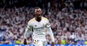 كامافينجا يرفض عرضًا سعوديًا ضخمًا ويتمسك بالبقاء في ريال مدريد