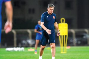 ميتشل: غياب الإيجابيات وراء الهزيمة الثقيلة أمام الأهلي