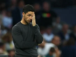 أرتيتا يكشف موقف ساكا وأوديجارد قبل مواجهة ليفربول في الدوري الإنجليزي
