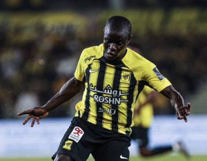 جدل واسع حول مستقبل نغولو كانتي مع الاتحاد