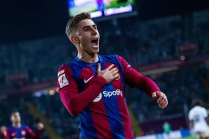 تشيلسي يقدم عرضًا رسميًا للتعاقد مع فيرمين لوبيز من برشلونة