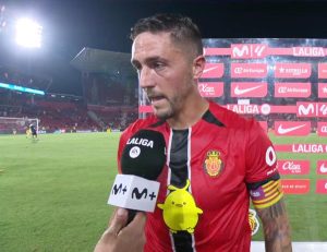 لاعب مايوركا يكشف حديث الحكم وتوريس بعد هدف برشلونة الثاني