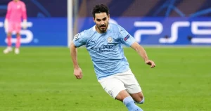 الاتحاد يستفسر عن إمكانية التعاقد مع إيلكاي غوندوغان لتعزيز وسط الملعب