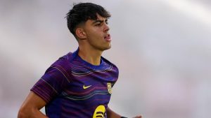 مارك بيرنال يواصل استعداداته للعودة بعد غياب عام كامل عن برشلونة