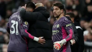 غوارديولا يعلن عن الحارس الرئيسي لفريق مانشستر سيتي في الموسم الجديد