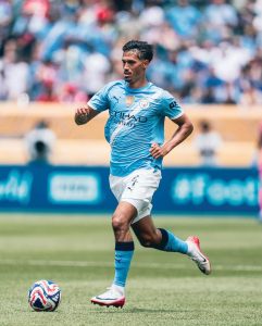 رايندرز يحقق إنجازا فريدا مع مانشستر سيتي في عالم كرة القدم