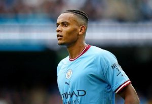 مطالب مانشستر سيتي لبيع اكانجي وتوقعات الانتقال الجديدة