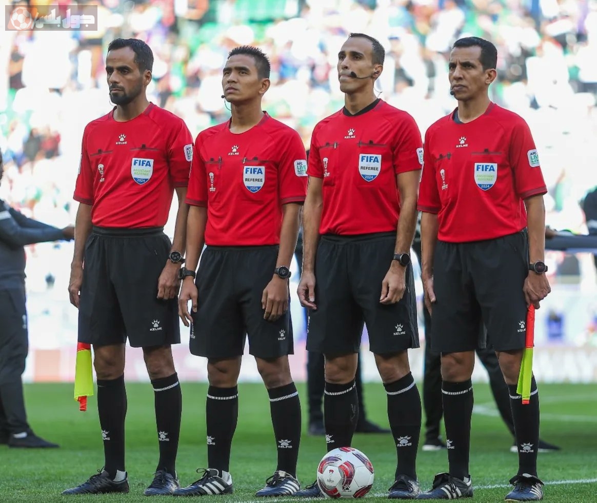 طاقم تحكيم سعودي