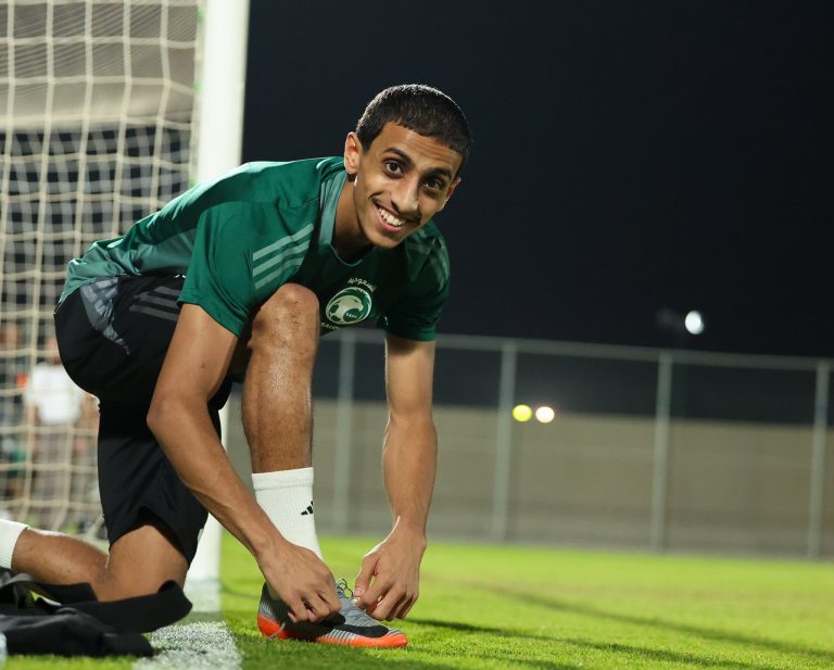 همام الهمامي ينتقل للشباب في صفقة تبادلية مع محمد العبسي