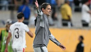 إنزاجي يمنح لاعبي الهلال إجازة مفاجئة قبل مواجهة القادسية