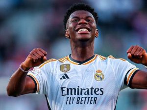تشواميني يفرض نفسه كلاعب أساسي في ريال مدريد بقيادة تشابي ألونسو