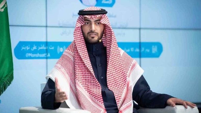 رحيل مسؤول كبير في الهلال رسميًا