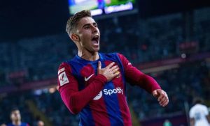 مانشستر يونايتد يعرض فيرمين لوبيز راتبا مغريا لترك برشلونة