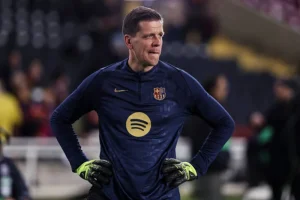 برشلونة يعجل بتسجيل الحارس تشيزني في صفوفه المقبلة