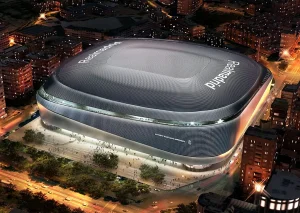 ريال مدريد يتجه نحو ملعب برنابيو استعدادا لمواجهة فريق أوساسونا