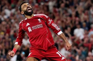 محمد صلاح يستهدف لقبًا تاريخيًا في 2025 ومبابي أكبر عقبة أمامه