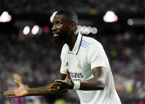 ريال مدريد يرفض تجديد عقود ثنائي الفريق في الفترة القادمة