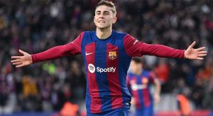 فيرمين لوبيز يرفض الرحيل ويفضل البقاء مع برشلونة رغم عرض تشيلسي