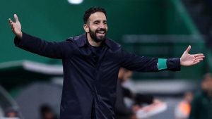 روبين أموريم سعيد بفوز مانشستر يونايتد المثير على بيرنلي