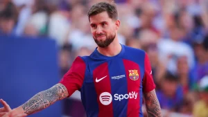 اللاعب الفائز بقميص إينيغو مارتينيز مع برشلونة في الموسم الجديد