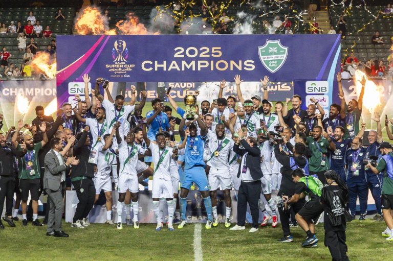 اللقب في جدة.. ركلات الترجيح تمنح الأهلي كأس السوبر السعودي أمام النصر