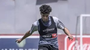 عاشور يشارك في مران الأهلي وعطية يستكمل برنامجه التأهيلي