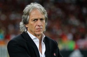 جيسوس يدفع بعودة سيماكان ومارتينيز في تدريب النصر الأول قبل المنافسات في هونج كونج