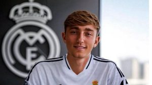 توني كروس يشيد بصفقة ريال مدريد مع المدافع ديان هويسين