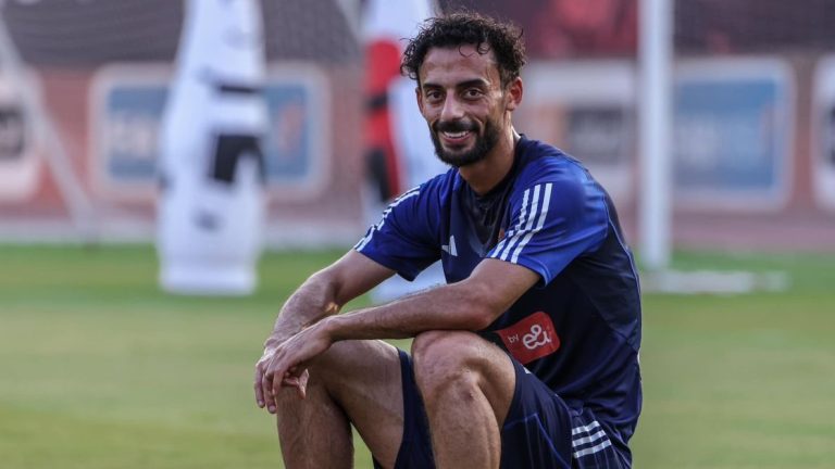 أحمد شوبير يكشف حقيقة مشاركة أحمد عبدالقادر في تدريبات الأهلي
