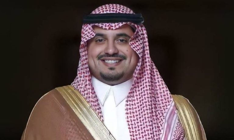 فهد بن جلوي يتلقى وسام آسيا البارالمبي 2025 خلال حفل تكريم في أستانا من اللجنة البارالمبية الآسيوية