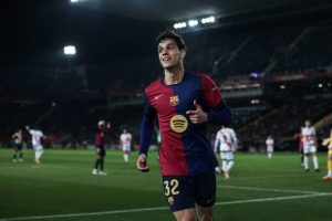 نادٍ حديث يتنافس على ضم لاعب من برشلونة والبارسا يعلن موقفه رسميًا