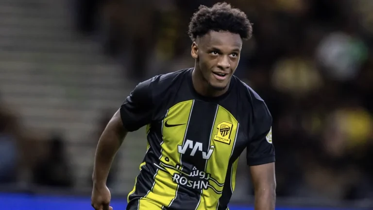 الرياض يقترب من استعارة الشمراني من الاتحاد