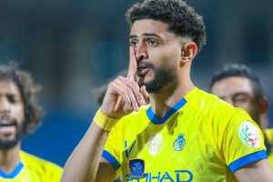 شروط النصر المالية تمنع عبد الإله العمري من الرحيل