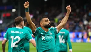 صلاح يقود ليفربول للفوز على بيرنلي في الوقت القاتل