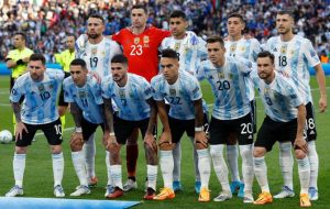 الأرجنتين تجمع بين جيلين في مواجهة فنزويلا بتصفيات مونديال 2026