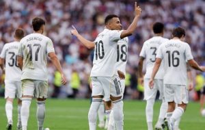 ريال مدريد يهزم إسبانيول بثنائية مبابي وميليتاو ويواصل العلامة الكاملة