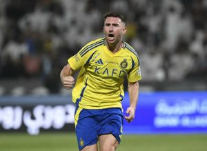 كادينا سير: أتلتيك بلباو يعلن التعاقد مع إيمريك لابورت بعد اتفاق مع النصر